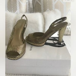 Gold Nine West sling back heel size 6